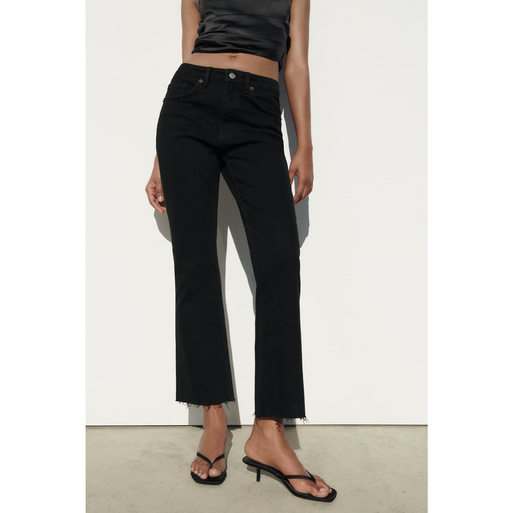 NWT ZARA Women's Black Mid Rise Frayed Hem Flared Cropped Denim Jeans
